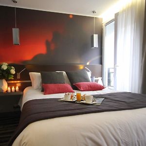Aanpalende Kamer